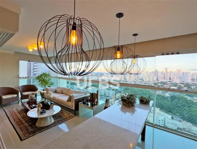Apartamento luxuoso com 233 m² nascente com 04 suítes amplas!