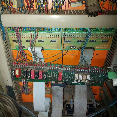 Vendo eletrônica completa só torno cnc mach 3 ,marca Romi