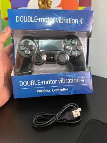 Controle Sem Fio para PS4 / PC - Recarregável + Vibração