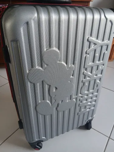 Mala de viagem  Mickey ' Leia o anúncio 