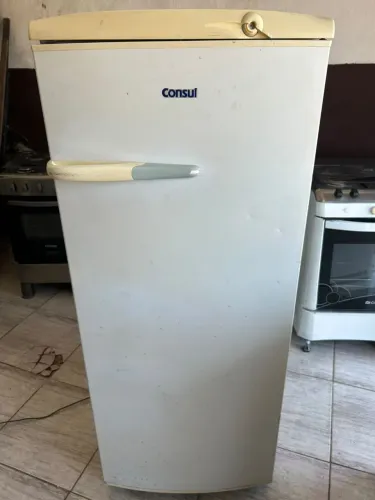 GELADEIRA CÔNSUL 430$ FUNCIONANDO PERFEITAMENTE FAÇO ENTREGA