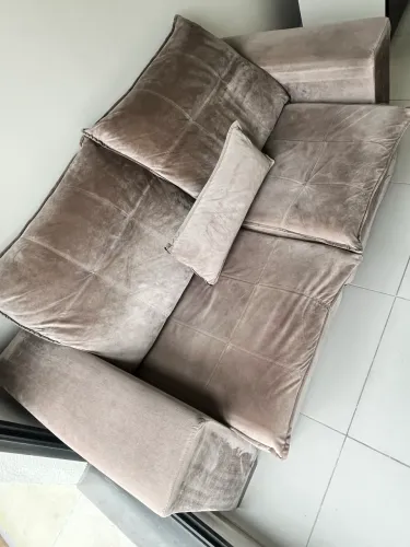 Sofá Retrátil em Suede