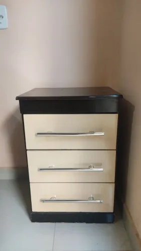 Mesa de cabeceira 