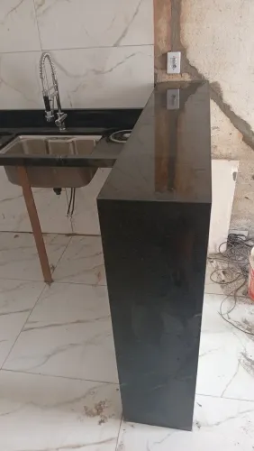 Mesa americana com fechamento