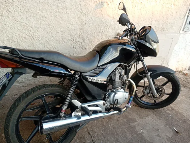 Titan 150 completa 