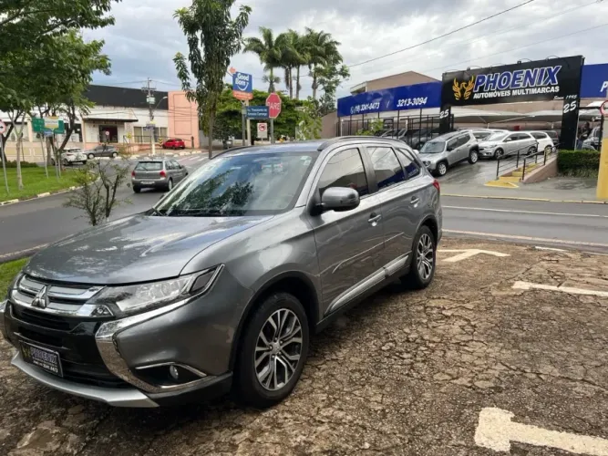 Mitsubishi Outlander 2.0 16V 160cv Aut. 2016