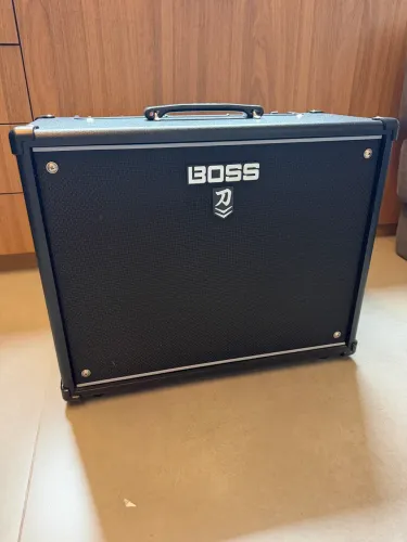 Amplificador BOSS Katana 100 MkII 100W para Guitarra - Perfeito Estado