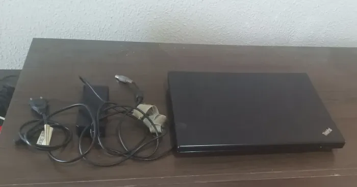 Notebook usado, possui defeito no teclado algumas teclas não pegam