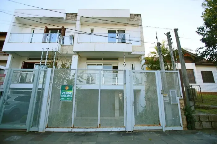 Casa 3 quartos, suítes e 262m² no Jardim Lindóia  Alto padrão em localização privilegiada