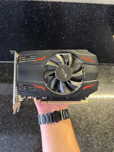 Placa de vídeo RX 550 4GB