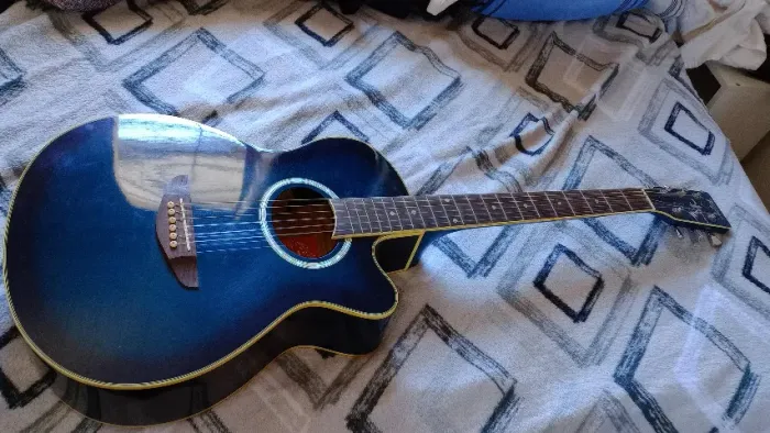  Violão Tagima Dallas Tuner - Edição Azul, design Cutaway?