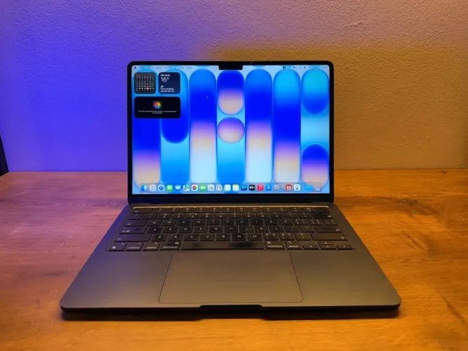 MacBook Air M3 2024 Midnight