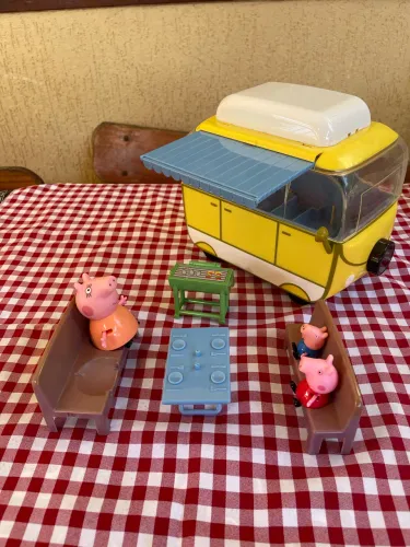 Van de Acampar Peppa Pig - Hasbro