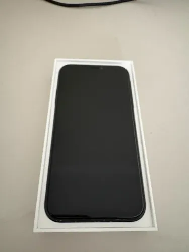Vendo iphone xr 128 gb + carregador original