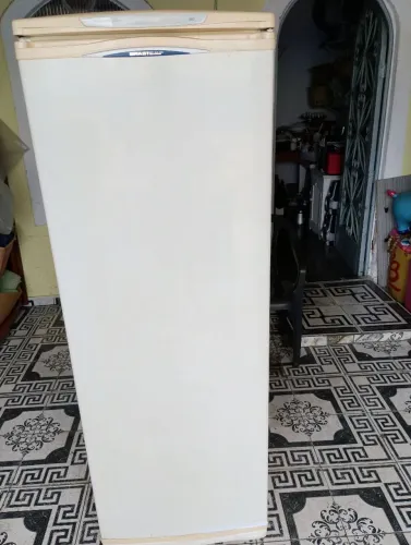 Vendo geladeira funcionando