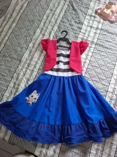 Vestido infantil a casa mágica da gabby