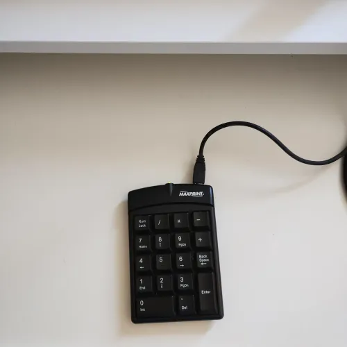 Teclado numérico Maxprint pra notebooks ou PCs com cabo Usb