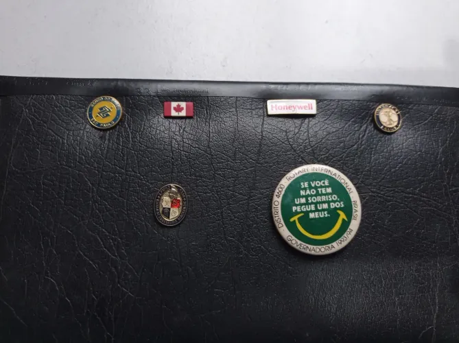 Pins de Coleção - Interact Club, Bandeira do Canadá e Brasil