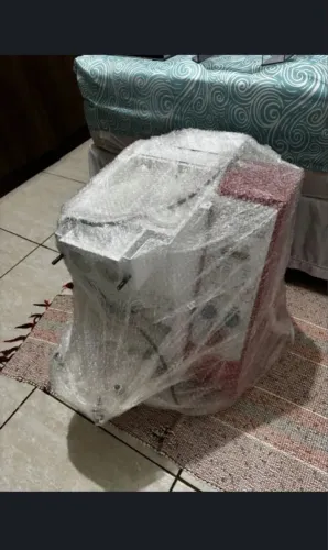 Máquina de salgados e Masseira novos.