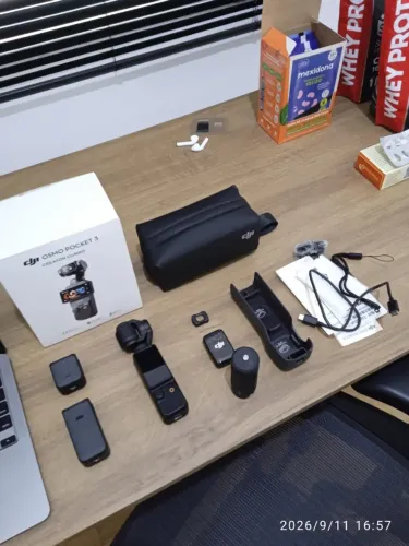 Câmera DJI Osmo Pocket 3 Creator Combo