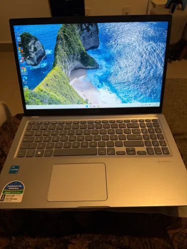 Notebook ASUS vivobook core i3