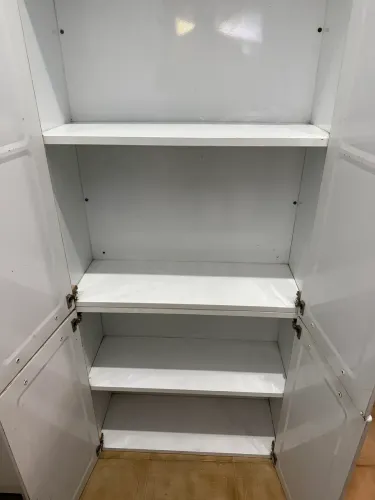 Vendo paneleiro em perfeito estado 