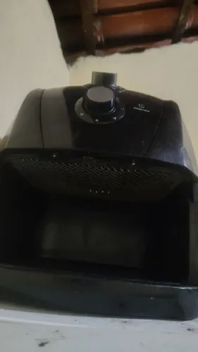 Air fryer semi nova