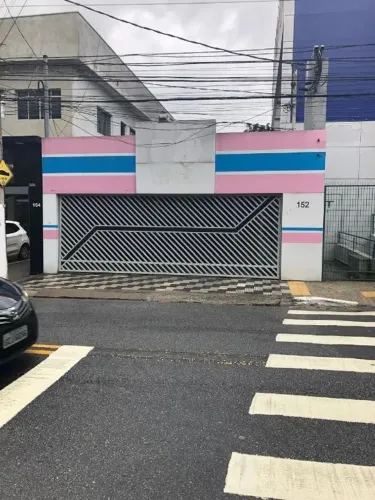 Casa Comercial para Alugar na Vila Yara, Osasco - 3 garagens e 5 salas