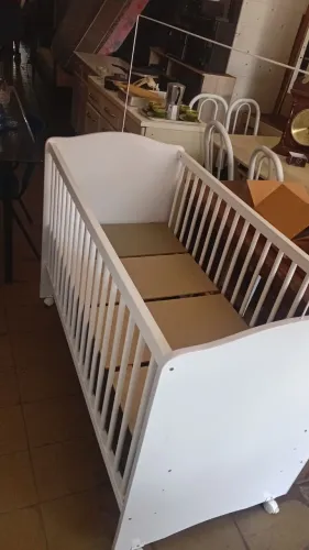 Berço padrão semi novo