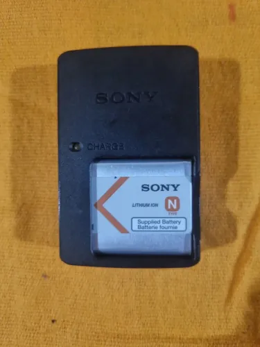Carregador com bateria N Sony original