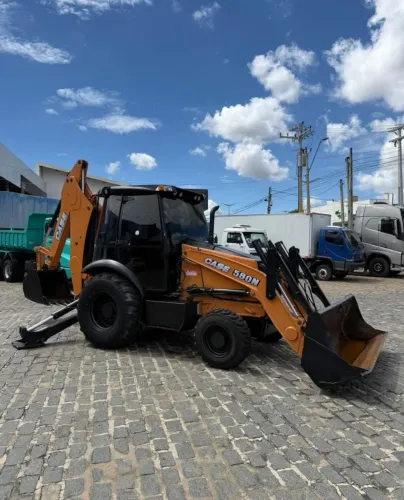 Retroescavadeira case 580n ano 2017