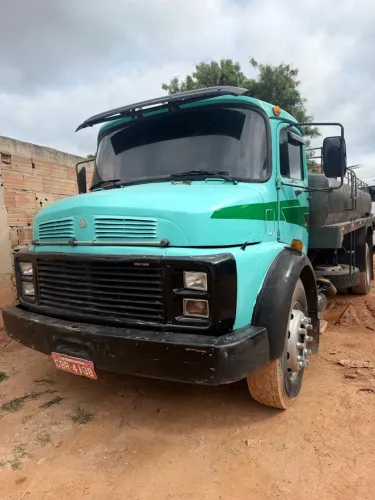 1113 79/79 No Chassis Turbinado direção hidráulica