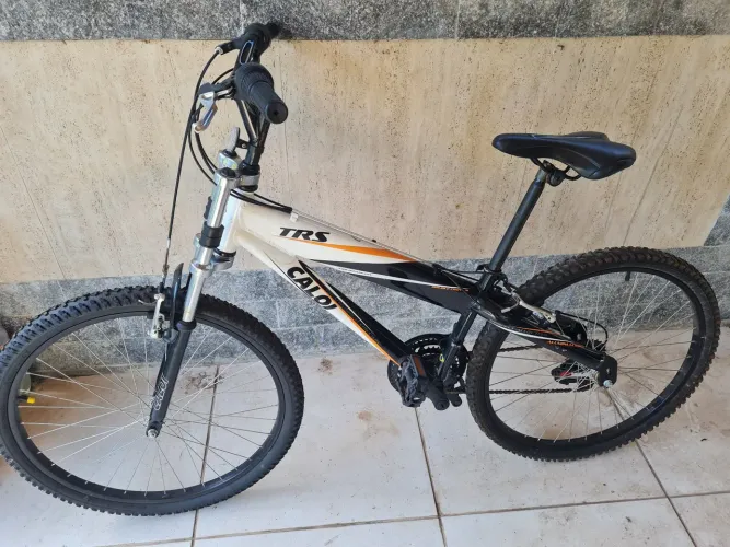 Bicicleta Caloi TRS. 21 marchas. Aro 26