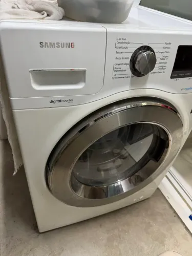 Lava e seca Samsung