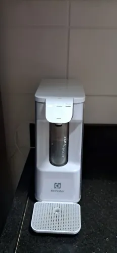 Purificador de agua electrolux touch.