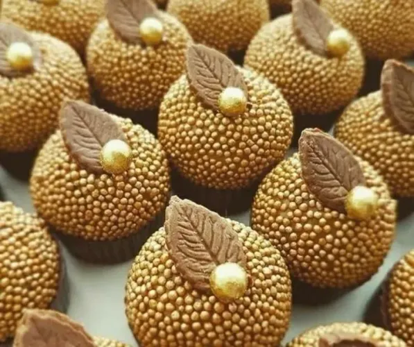 Bolos decorados, Doces gourmet e personalizados, topos personalizados e mais...