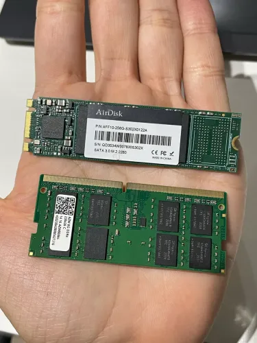 Kit Upgrade Notebook: Memória RAM 8GB DDR4 + SSD M.2 256GB
