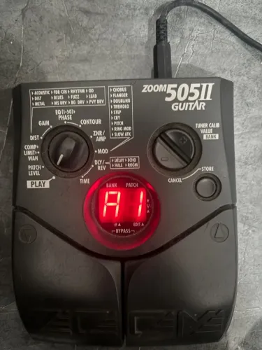 Pedaleira Zoom 505 II