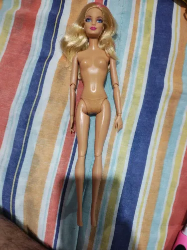 boneca Barbie Fashionis5a Articulada molde Generation Girl Boca Fechada
