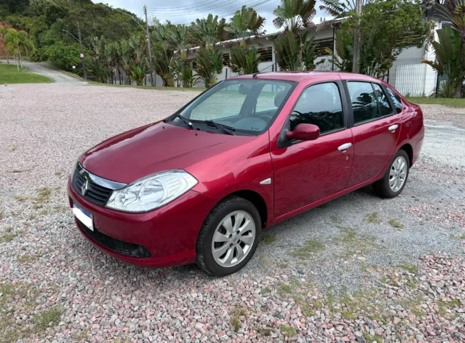 Renault Symbol Privilège Hi-flex 1.6 16V 4P 2010