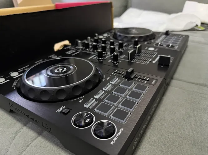 Pioneer DDJ-400 Rekordbox - Nova