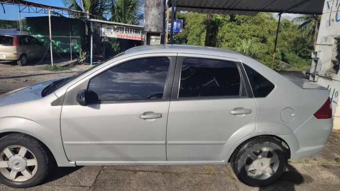 Ford Fiesta Sed. 1.6 8V Flex 4P 2006