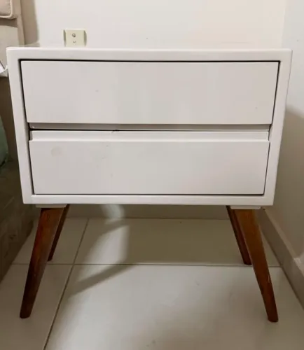Mesa de cabeceira