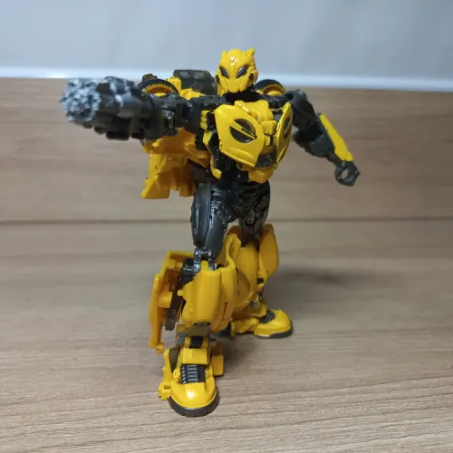 Transformers Bumblebee (ler descrição)