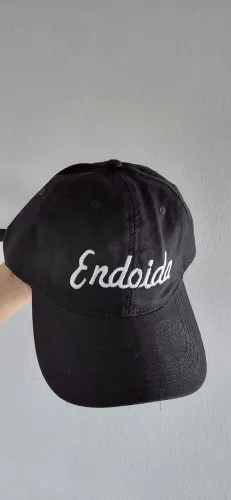 Boné novo bordado 
