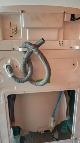 Máquina de lavar roupa usada em bom estado de uso! 