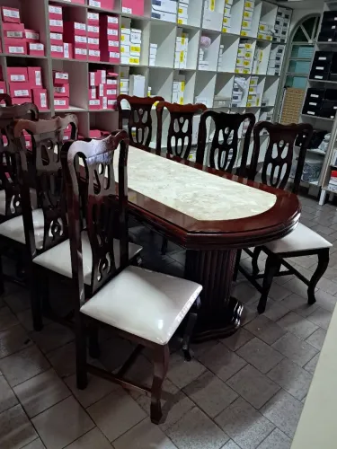 DESAPEGO! CONJ .MESA P/ SALA DE JANTAR, LEIAM: