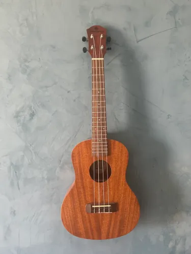 Ukulele madeira nobre
