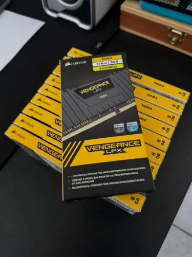 LOTE Corsair 8GB 3000Mhz 10 Unidades lacradas! R$5349,00