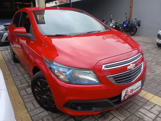 Chevrolet Onix Hatch LT 1.4 8V Flex Power Mec. 4P 2014